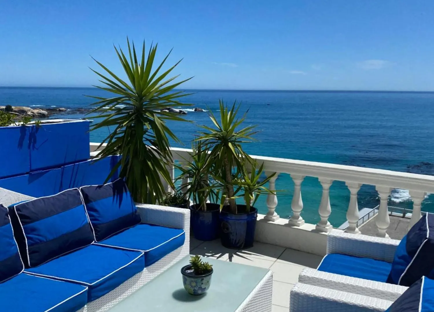 Greek Apartment In Clifton With Sea & Mountain Views Le Cap